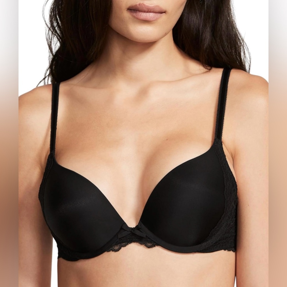 Victoria's Secret Women's Dream Angels Push Up Bra, Black smooth with lace‎ 34C
